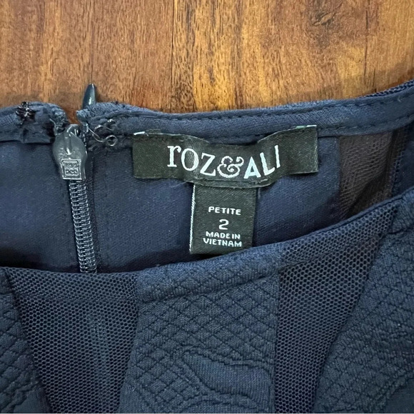 NWOT Roz & Ali Navy Blue A-Line Swing Dress size 2 Petite - Picture 3 of 10